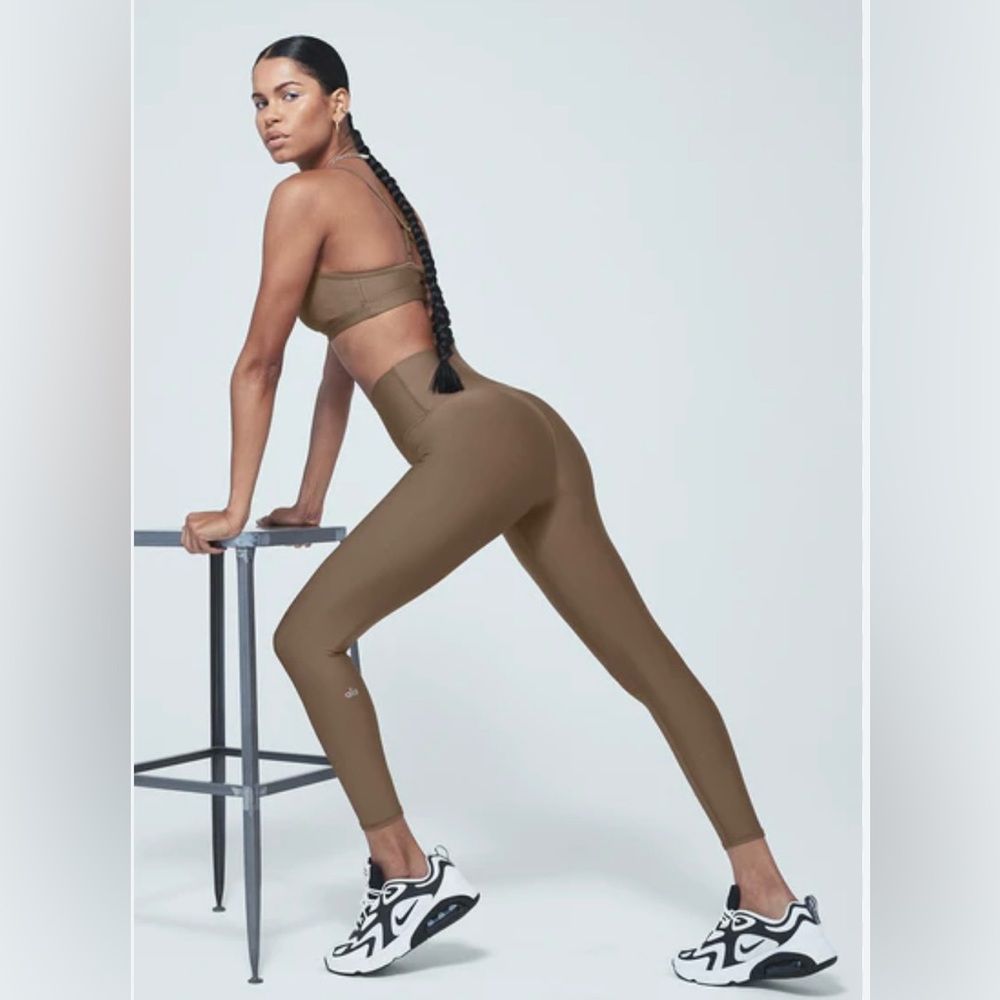 Alo Yoga 7/8 High-Waist Airlift Legging -- Hot Cocoa